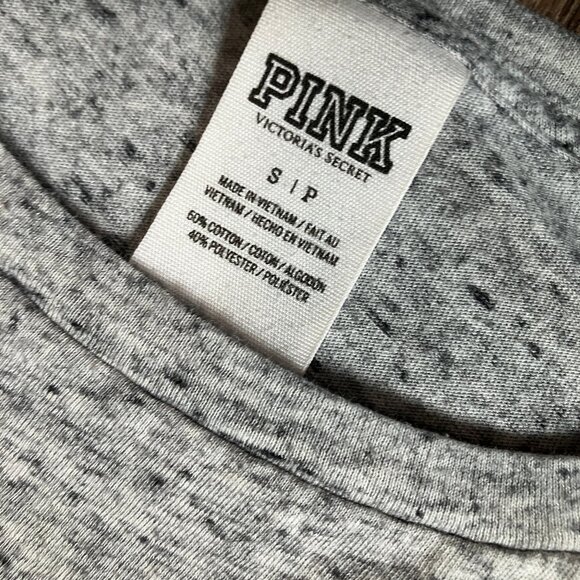 Pink Victoria Secret "If it's Snowing I'm not going! Ladies Sports Tee Size S - Picture 6 of 11